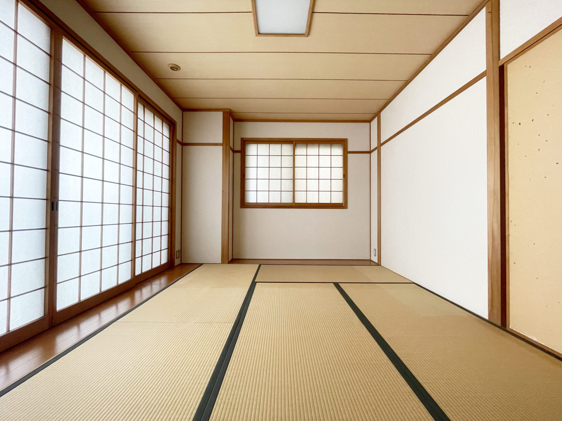 東広島市役所前のレンタルルーム303